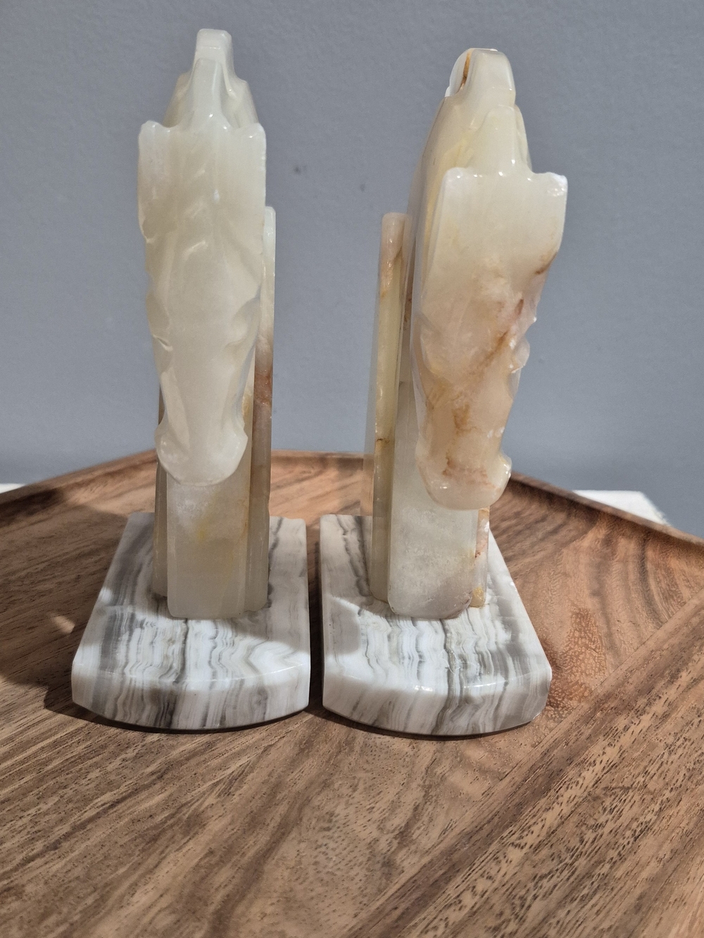 Carved Onyx Horse Head Bookends - Cream & Brown Striations - Picture 8 of 17